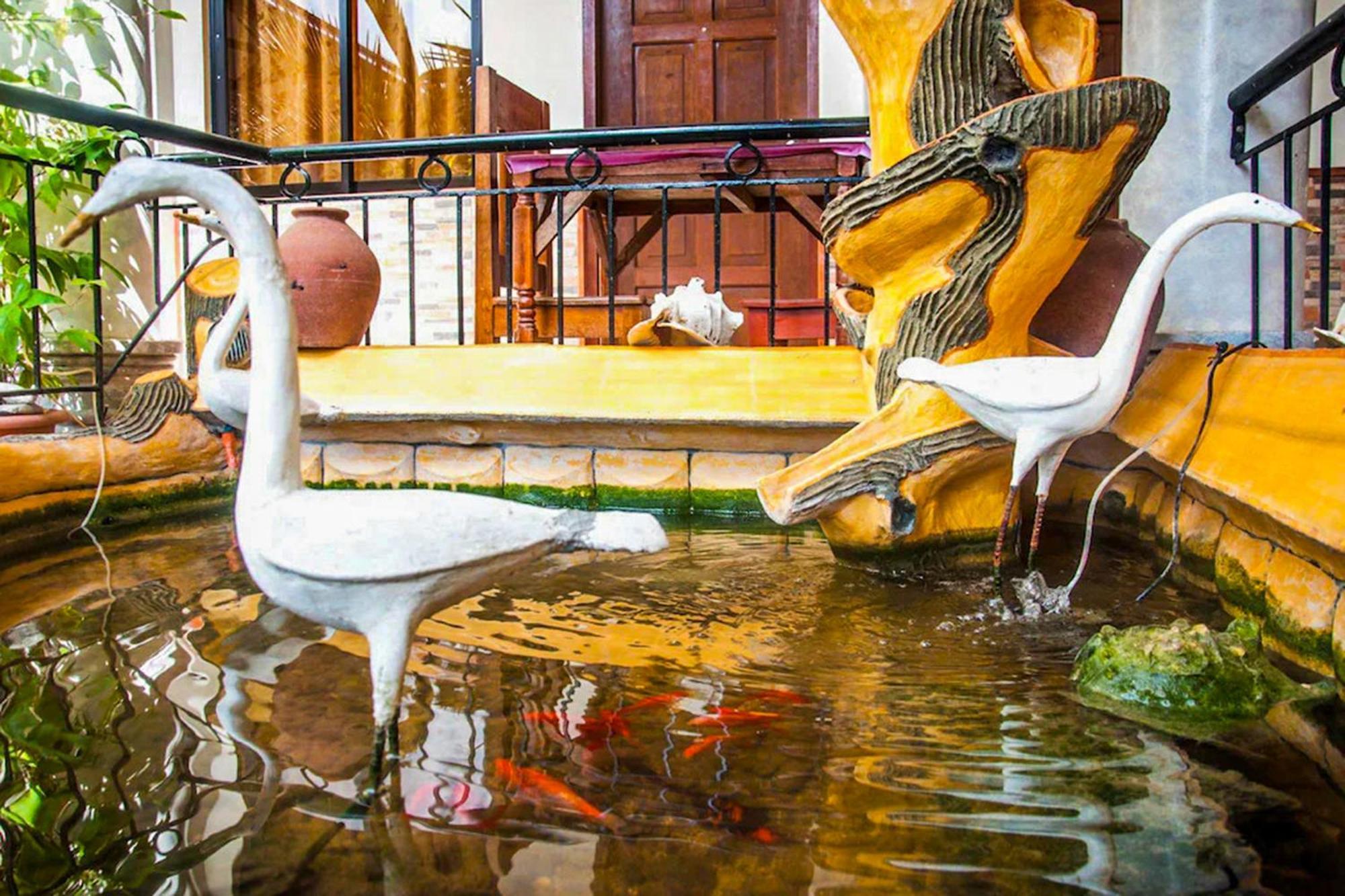 Mbg Travellers Inn Powered By Cocotel Puerto Princesa Kültér fotó